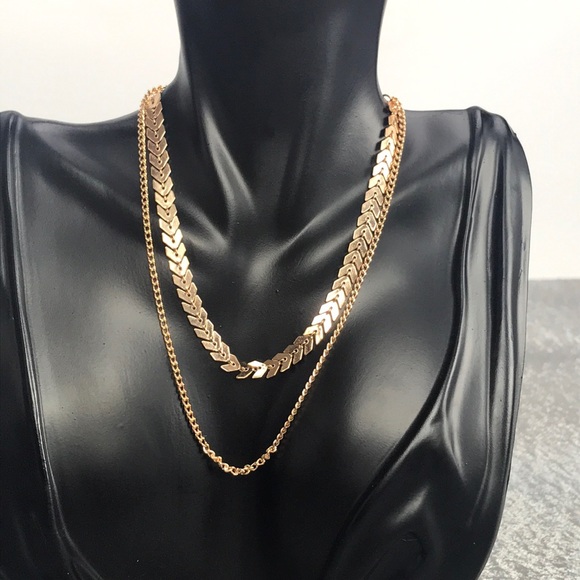 🔺SALE🔺Boho Chic Chevron Choker Necklace in Gold - Picture 5 of 5